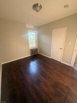 229 Alexander St in Newark, NJ - Building Photo