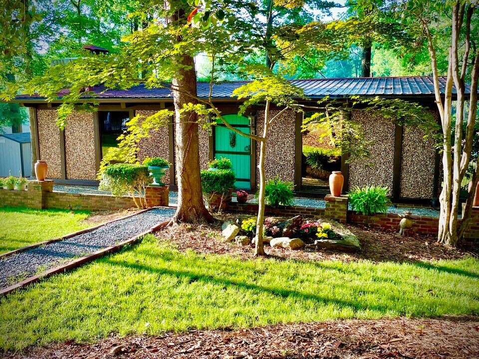 3908 Waterton Rd in Summerfield, NC - Building Photo