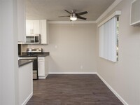 Regency Plaza Apartment Homes photo'