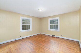 7620 Montgomery Rd in Cincinnati, OH - Building Photo - Building Photo