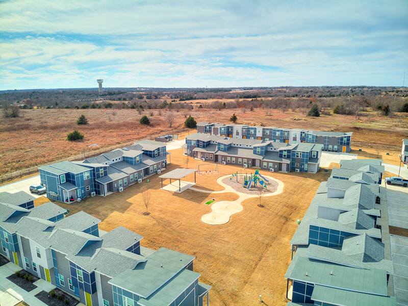 Lakeshore Landing in Ardmore, OK - Foto de edificio