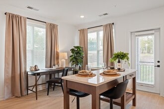 The Arrowood in Charlottesville, VA - Foto de edificio - Building Photo