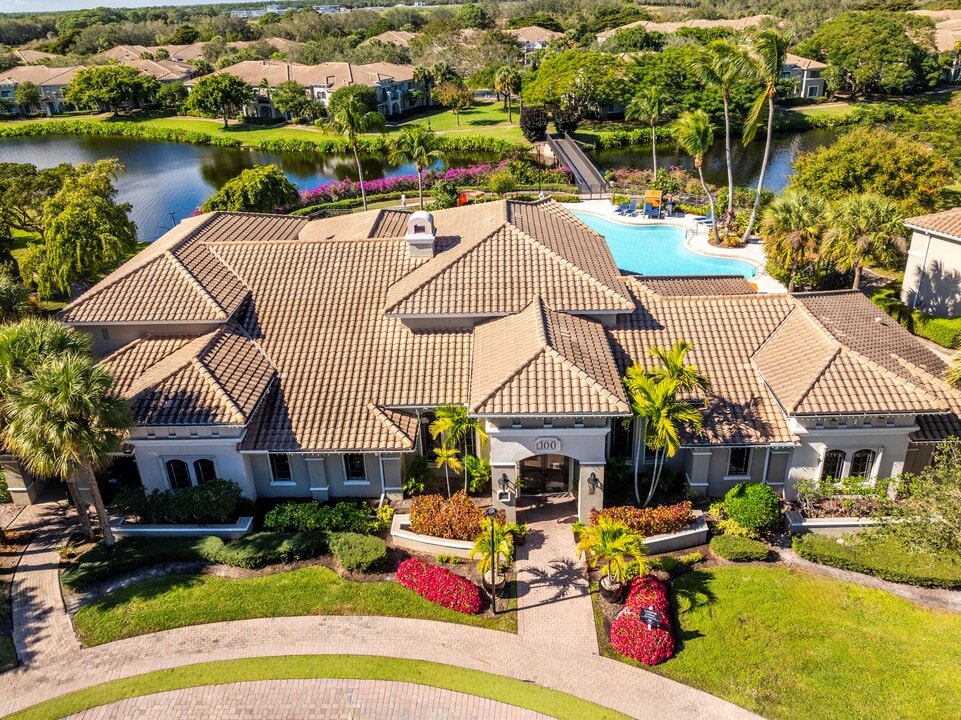 San Merano at Mirasol in Palm Beach Gardens, FL - Foto de edificio