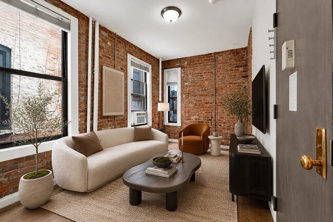 250 Broome St, Unit 15