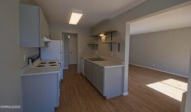 3949 Clear Acre Ln in Reno, NV - Building Photo - Building Photo