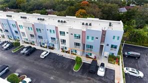 2555 NE 193rd St in Miami, FL - Building Photo - Building Photo