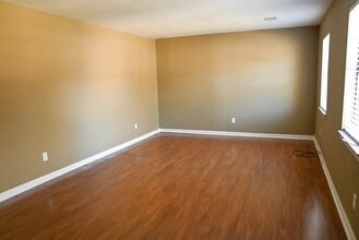 2420 Hampstead Dr in Birmingham, AL - Building Photo - Building Photo