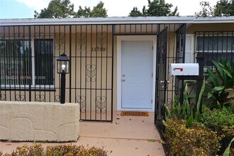 11730 SW 192nd St in Miami, FL - Building Photo - Building Photo