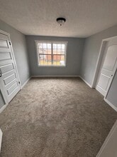 513 Tyler St in Gadsden, AL - Building Photo - Building Photo