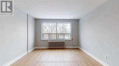 31-331 Clearview Heights in Toronto, ON - Building Photo - Building Photo