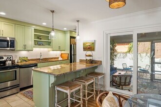 164 Queen St in Charleston, SC - Building Photo - Building Photo