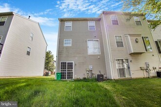 9820 Berrywood Ct in Springdale, MD - Building Photo - Building Photo