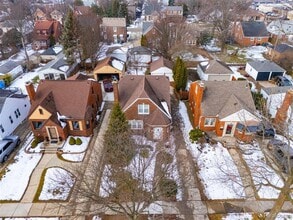 2045 N Elizabeth St in Dearborn, MI - Foto de edificio - Building Photo