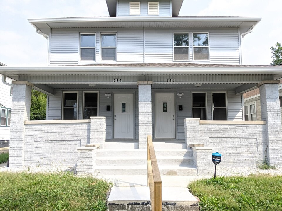 717 N Grant Ave, Unit 717 in Indianapolis, IN - Building Photo