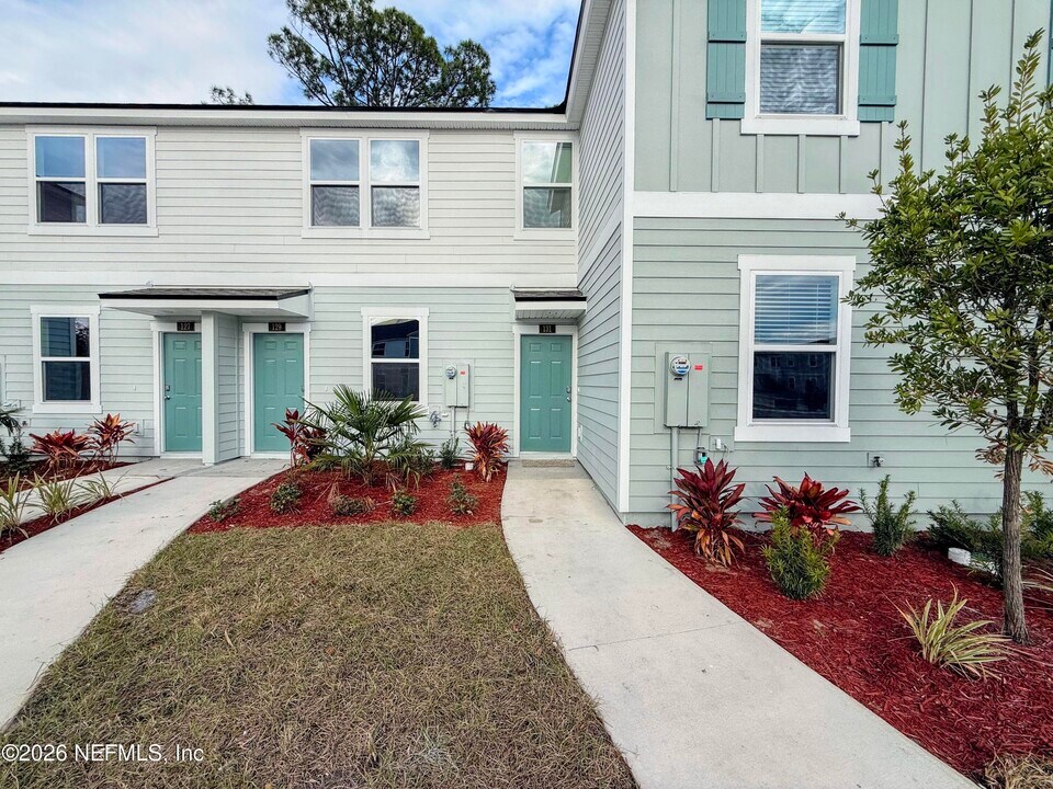 131 Palmetto Rdg Rd in St. Augustine, FL - Building Photo