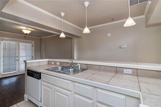 211 N Thompson St in Fayetteville, AR - Building Photo - Building Photo