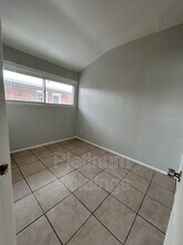 1063 Neville Ave in Akron, OH - Building Photo - Building Photo