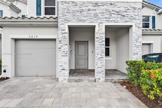 2619 SE 11th St in Homestead, FL - Building Photo - Building Photo