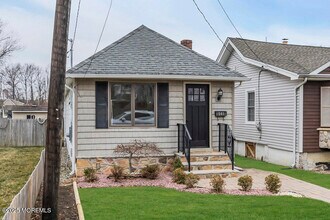 541 Ocean Blvd in Leonardo, NJ - Building Photo - Building Photo