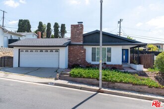 1020 Larker Ave in Los Angeles, CA - Building Photo - Building Photo