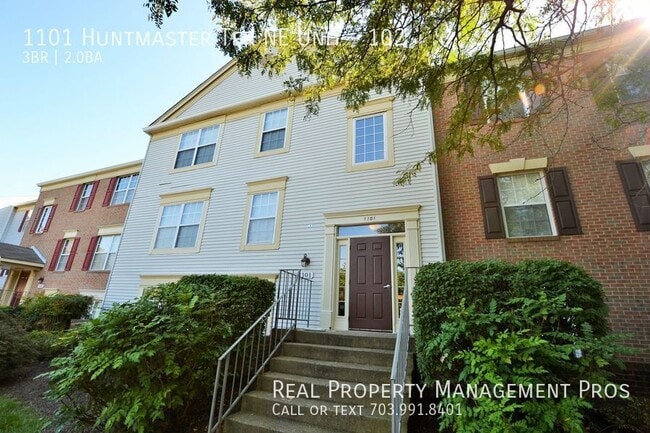 1101 Huntmaster Terrace NE in Leesburg, VA - Foto de edificio - Building Photo