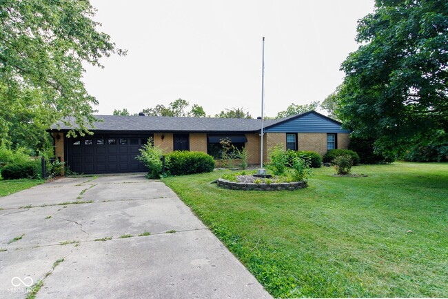 property at 923 Hattie Dr