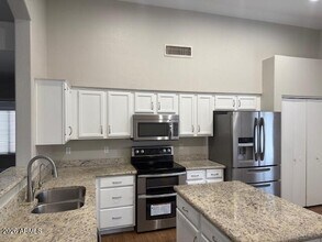 7109 W Potter Dr in Glendale, AZ - Building Photo - Building Photo