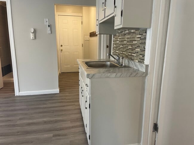 61 Gage St, Unit 1 in Worcester, MA - Building Photo - Building Photo