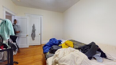 1726 Commonwealth Ave, Unit 6 in Boston, MA - Building Photo - Building Photo