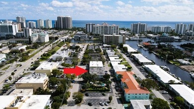 2830 NE 30th Pl in Fort Lauderdale, FL - Foto de edificio - Building Photo