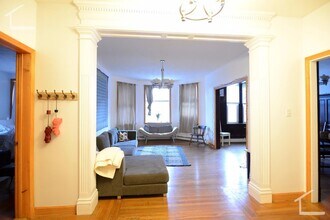 25 Gibbs St in Brookline, MA - Building Photo - Building Photo