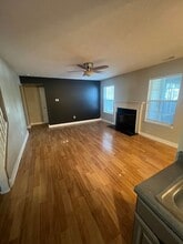 986 Canary Creek Dr in Franklin, IN - Building Photo - Building Photo
