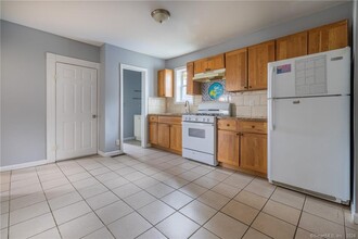 26 Pleasant St in Bridgeport, CT - Building Photo - Building Photo