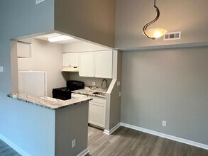 20 Wells Ct in Hampton, VA - Building Photo - Building Photo