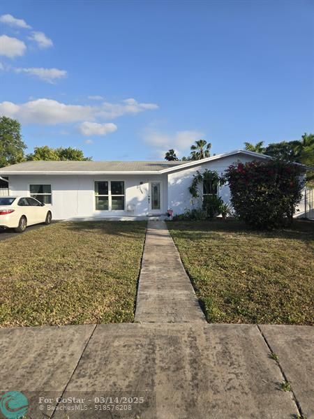 3300 NW 200th St in Miami Gardens, FL - Building Photo - Building Photo