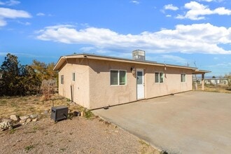 7245 S Cole Ln in Hereford, AZ - Building Photo - Building Photo