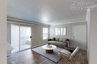 200 Avalon Dr in Bedford, MA - Building Photo