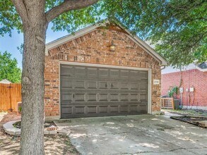 2709 Mountain Lion Dr in Fort Worth, TX - Building Photo - Building Photo