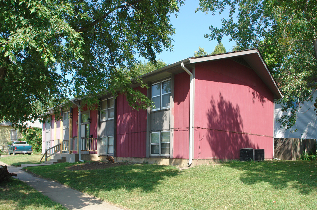 1339 SW Buchanan St in Topeka, KS - Building Photo