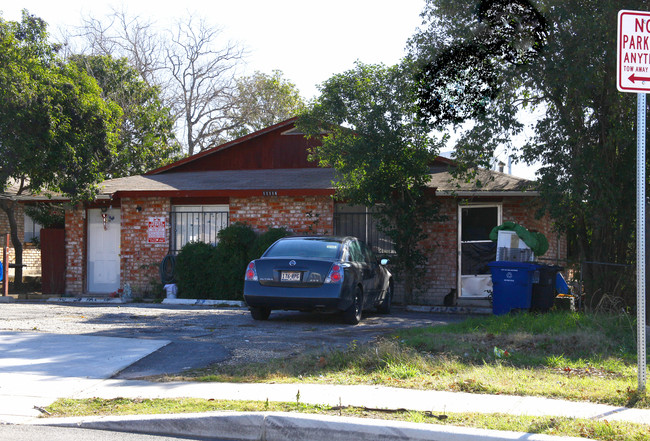 11114 Belair Dr in San Antonio, TX - Foto de edificio - Building Photo