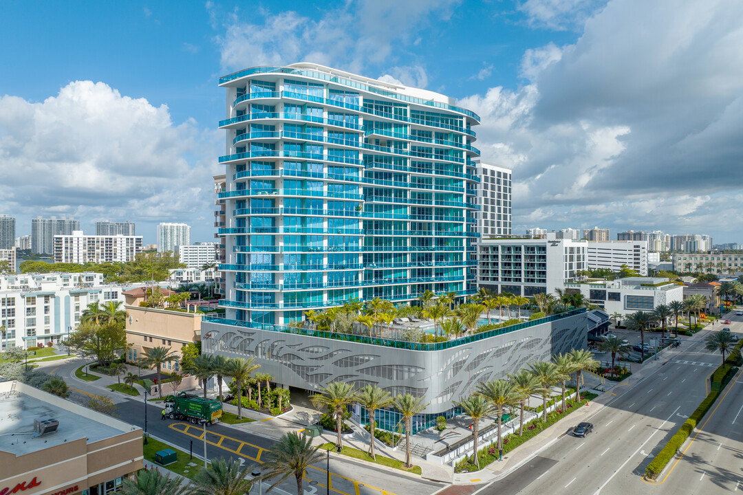 Aurora Condominium in North Miami Beach, FL - Building Photo