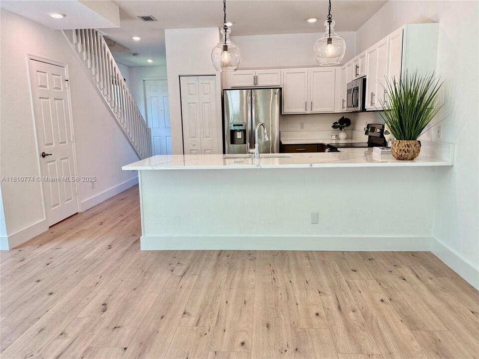 4323 Maybelle Ln in West Palm Beach, FL - Building Photo