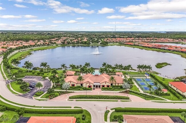 property at 1613 Vizcaya Ln