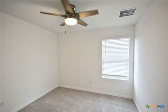 2418 Legends Crk in New Braunfels, TX - Building Photo - Building Photo