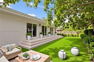 2251 SW 20th St in Miami, FL - Building Photo - Building Photo