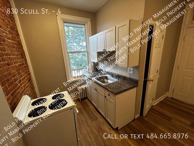 property at 830 Scull St