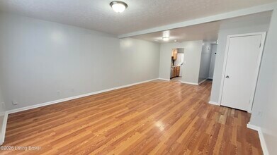 729 E Court Ave in Jeffersonville, IN - Building Photo - Building Photo