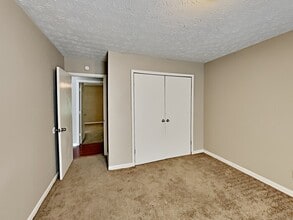 6305 Beaver Creek Trail in College Park, GA - Building Photo - Building Photo