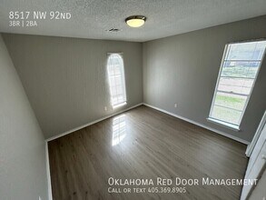 8517 NW 92nd St in Oklahoma City, OK - Building Photo - Building Photo