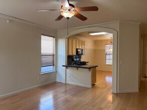 2332 Migration Ct in Elk Grove, CA - Building Photo - Building Photo